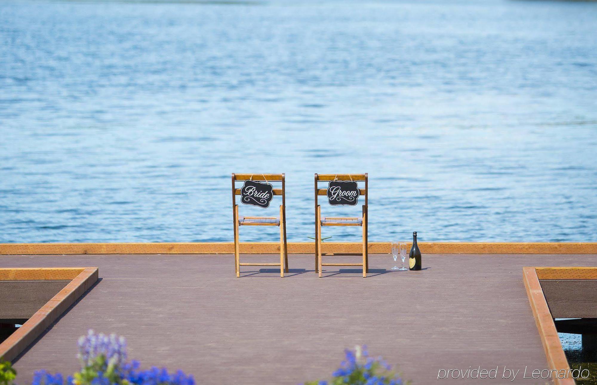 The Lakefront Анкъридж Екстериор снимка